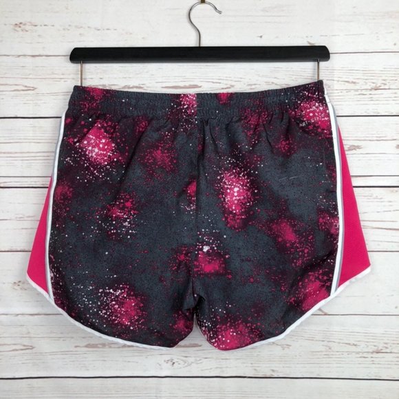 Nike Dri Fit Tempo Shorts Medium - Picture 2 of 6